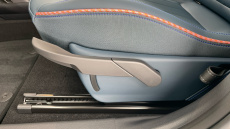 MINI Aceman 135kW E Classic 43kWh 5dr Auto Electric Hatchback